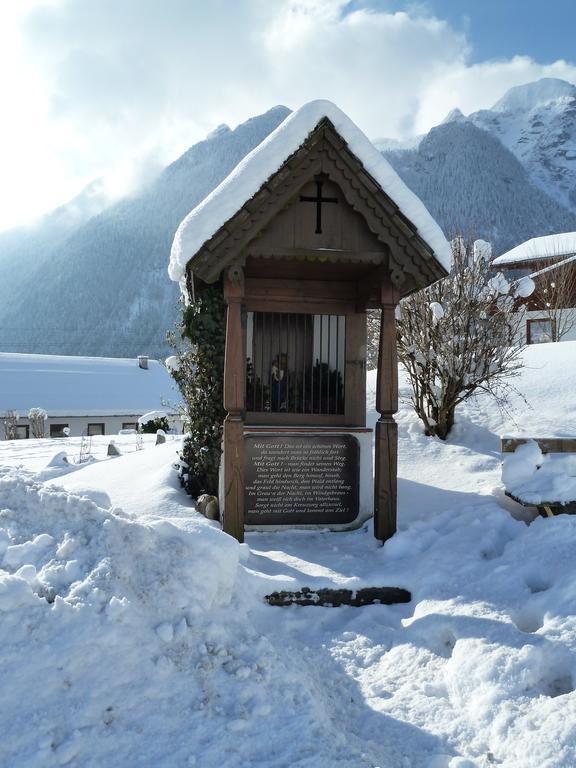 Pension Schoene Aussicht Kuchl Kültér fotó